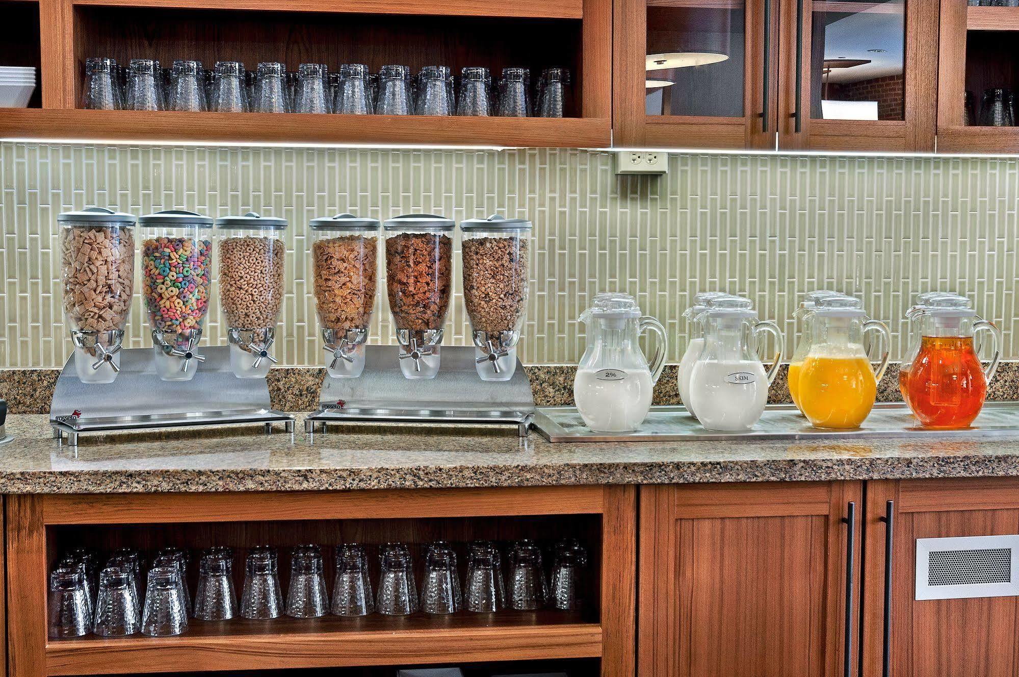 Hyatt Place Fredericksburg At Mary Washington מראה חיצוני תמונה